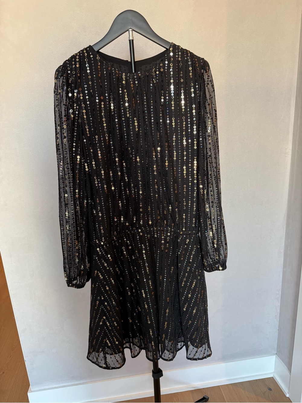 White House Black Market Black Long-Sleeve Sequin Shift Dress